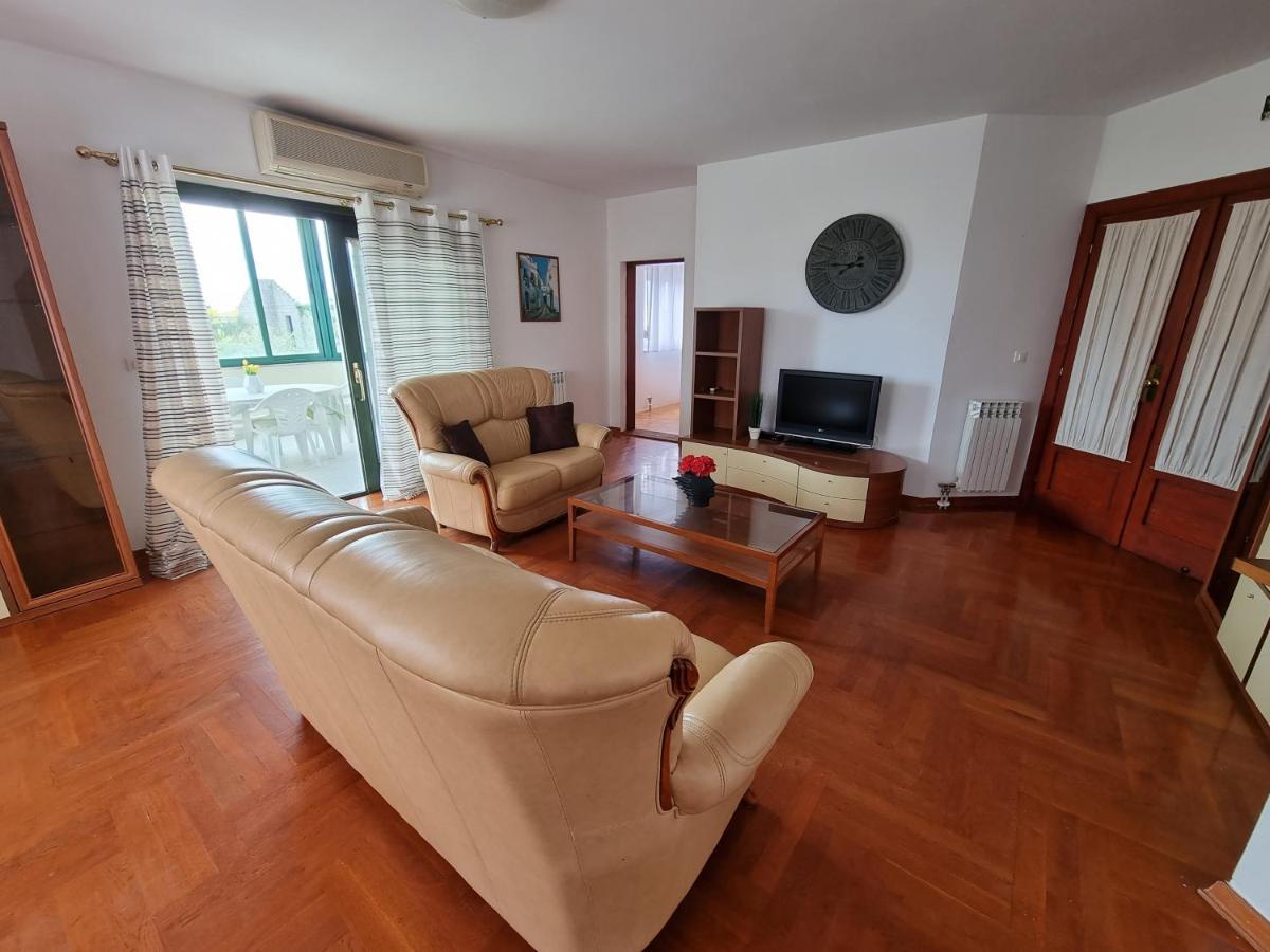 The Florens Residence Near The Beach With The Pool, Bbq And Kids Playground, Zadar Diklo Zewnętrze zdjęcie